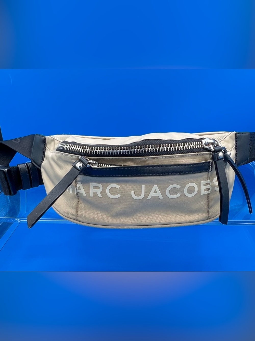Marc Jacobs Carry-all Fanny Pack/ Belt Bag, Light Khaki - Picture 3 of 12